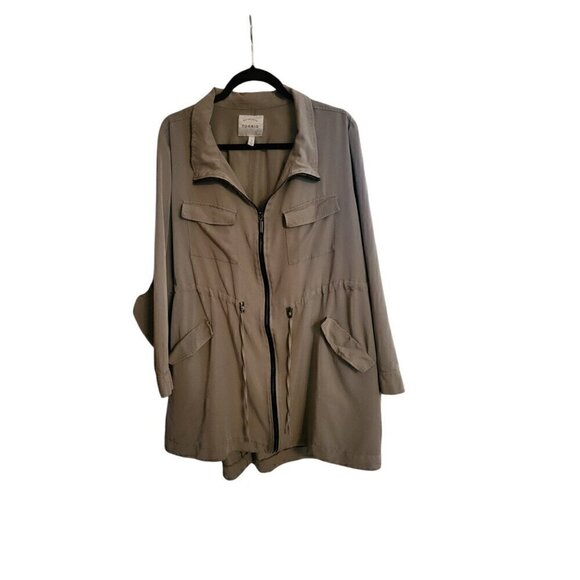 Torrid Duster Jacket. Very thin material. Torrid Size 2 - Picture 1 of 5
